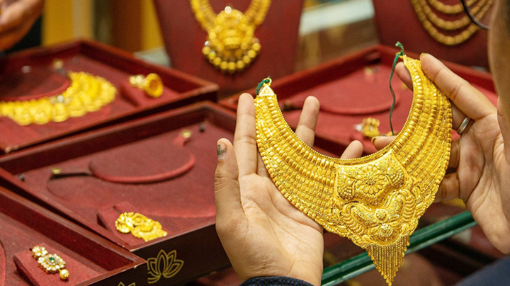 অতীতের সব রেকর্ড ভেঙে সোনার ভরি ১৯১১৯৬ টাকা