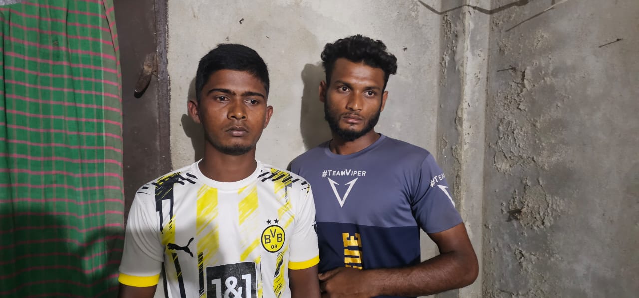 গ্রেপ্তার দুই শিক্ষার্থী