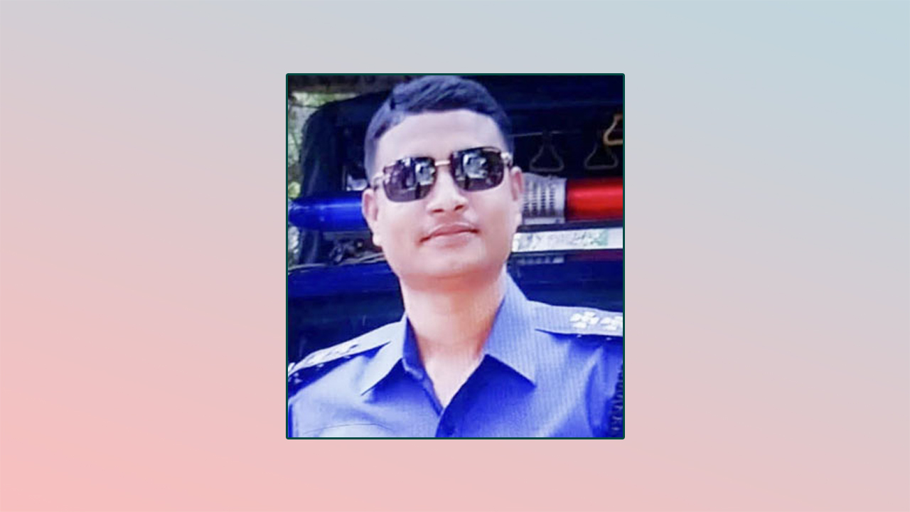 অবশেষে নাচোল থানা থেকে সরানো হল ‘বিতর্কিত’ এসআই আতাউরকে