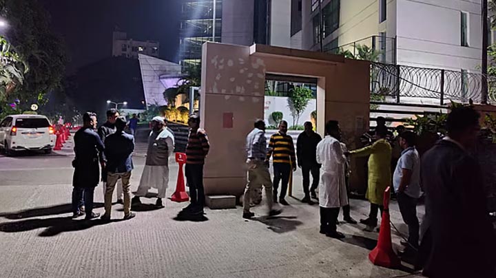 সিসিইউতে খালেদা জিয়া: হাসপাতালের সামনে আসছেন বিএনপির নেতা-কর্মীরা