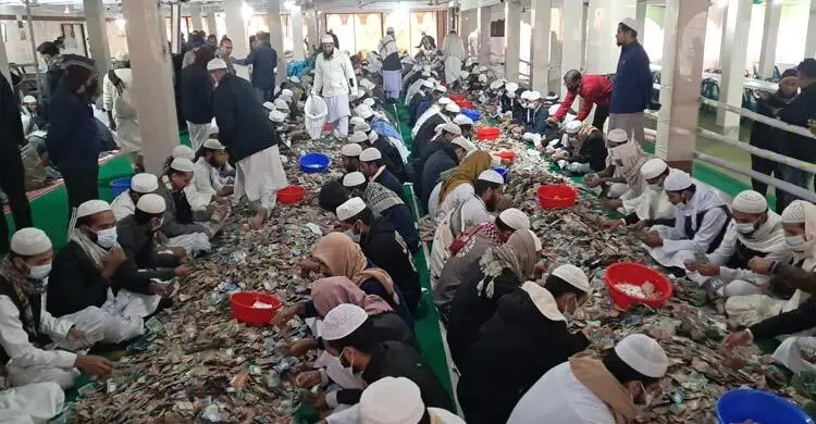 পাগলা মসজিদের দানবাক্সে মিললো ১১ কোটি ৭৮ লাখ টাকা