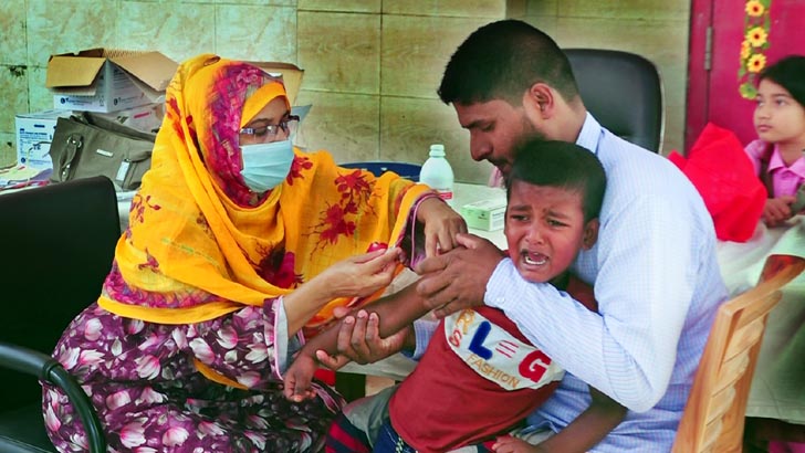 চাঁপাইনবাবগঞ্জে এক সপ্তাহে হামের টিকা নিয়েছে ৭০ হাজার ৬০০ শিশু