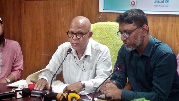 হাম পরিস্থিতি নিয়ে সাংবাদিকদের প্রশ্নবানে জর্জরিত সিভিল সার্জন