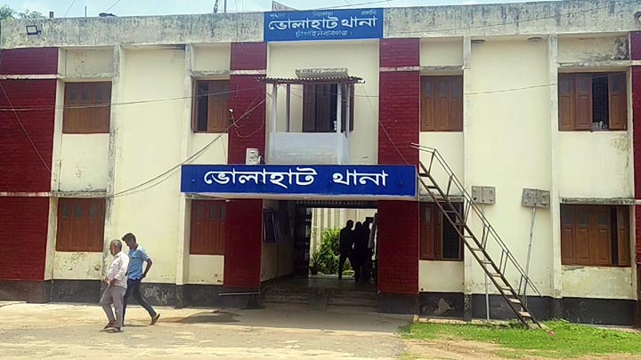 ভোলাহাটে চোর সন্দেহে গণপিটুনিতে এক ব্যক্তির মৃত্যু