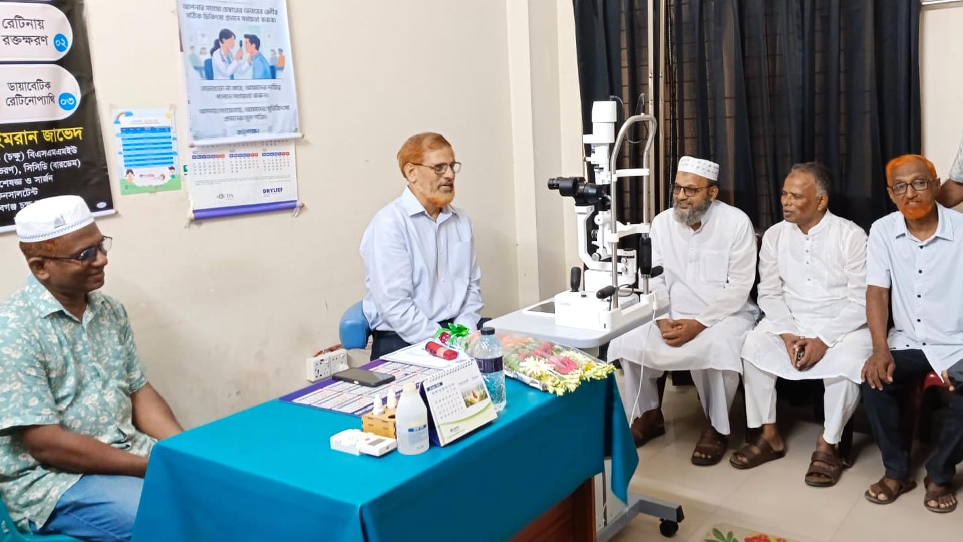 চাঁপাইনবাবগঞ্জ চক্ষু হাসপাতালে যোগ দিলেন ডা. আমিনুর রশীদ আকন্দ