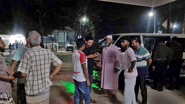 চাঁপাইনবাবগঞ্জে সৎ ছেলের ছুরিকাঘাতে মায়ের মৃত্যু